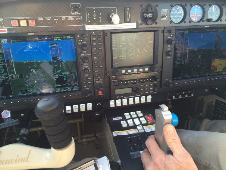 N71RJ cockpit