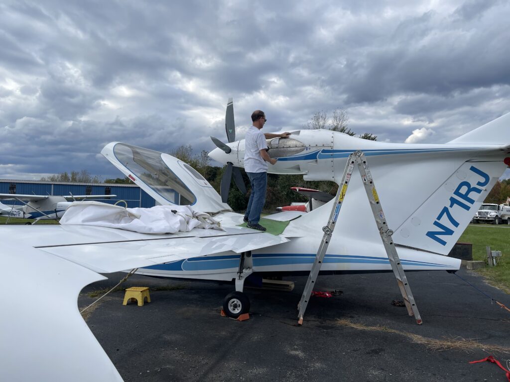 N71RJ Maintenance